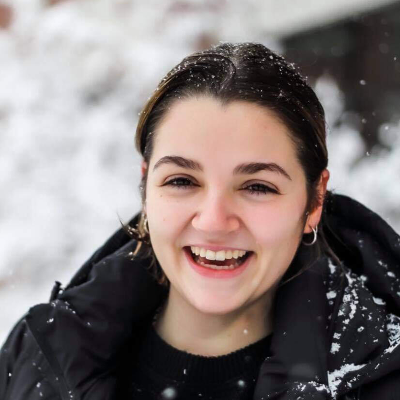 Headshot of Kelly Falco